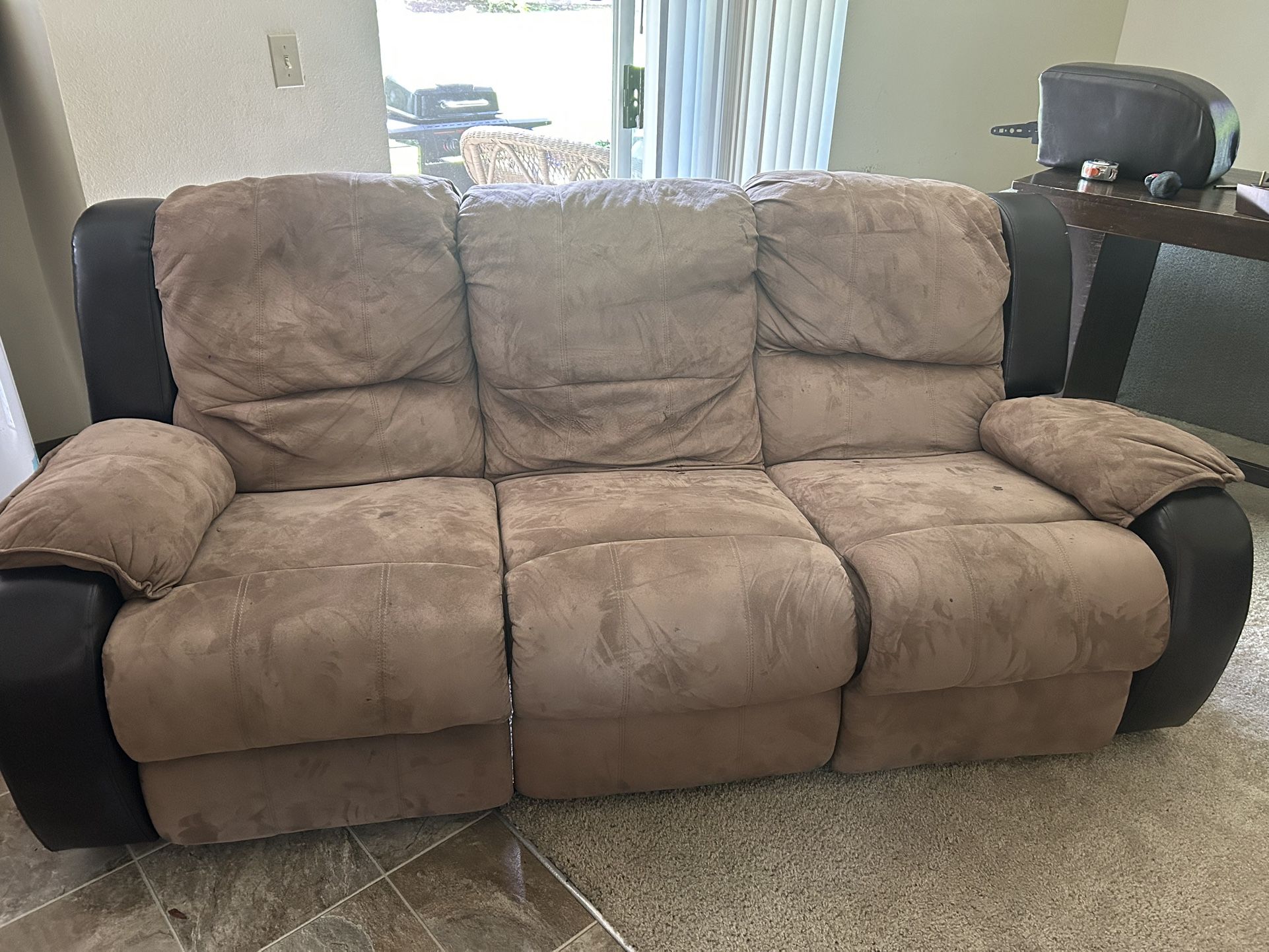 Couches Set