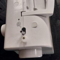 Electric Sewing Machine 