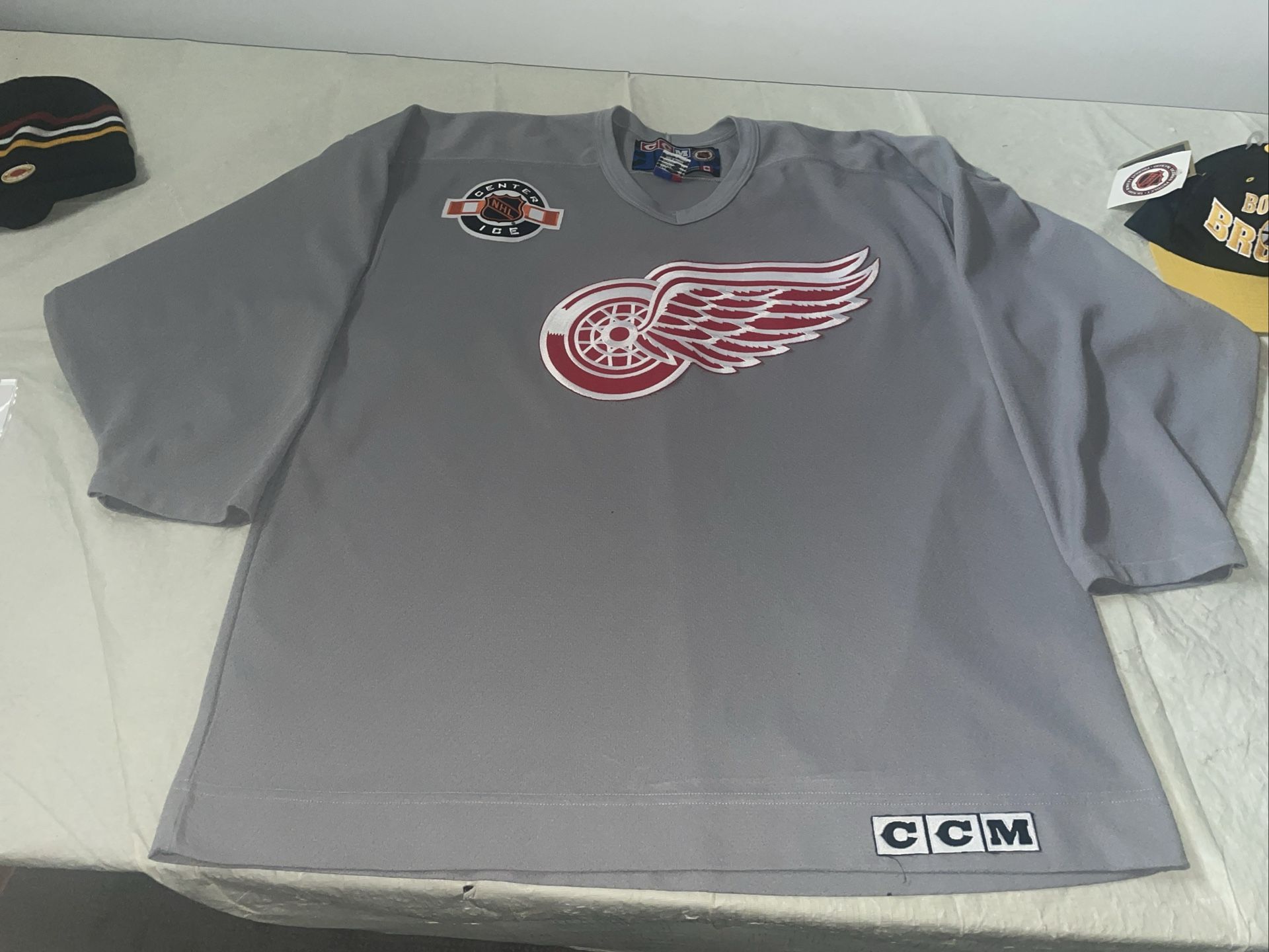 Detroit Red Wings Ccm Jersey Mens Xl Clean Practice Mic Nhl Gray Vintage 90s