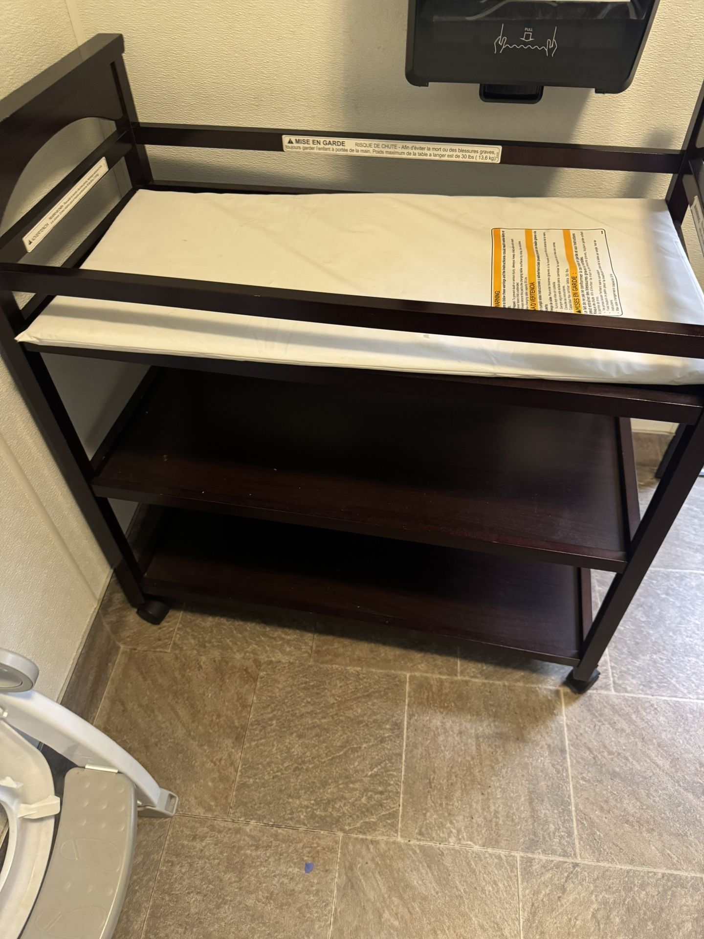 Graco Changing Table 