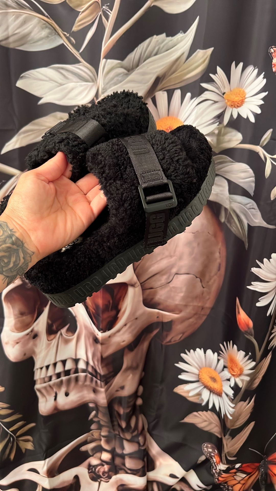 Ugg Sandals 