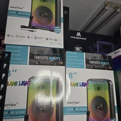 8" Bluetooth Speaker / Bocina De 8" Bluetooth Portable