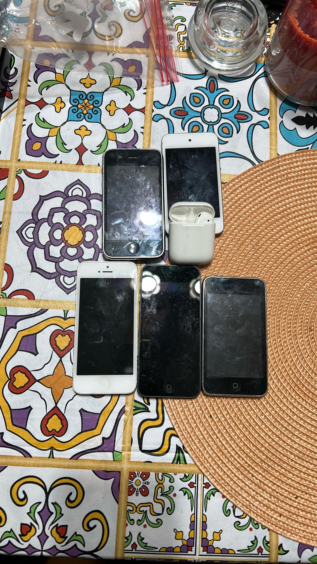 iPhone 4- iPods- AirPod