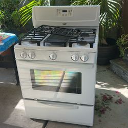 Whirlpool Stove  5 Burner 