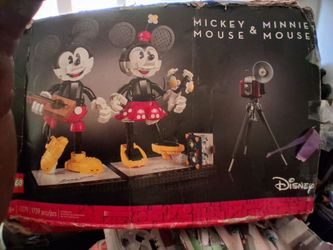 Mickey & Minnie