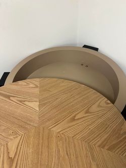 33" Round Coffee Table with Hidden Storage, Parquet Veneer Top Table, 3 Block Legs Sturdy Center Accent Table