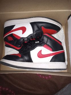 Jordan 1 Red Black Toe