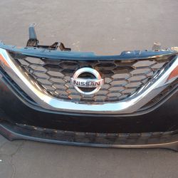 2016-2019 Nissan Sentra Complete Front Bumper With All The Accessories. 