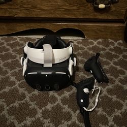 Meta Quest 3 VR (512GB) | Headset + Carry Case + Accessories