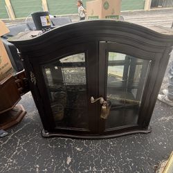 China Cabinet And Rotating Coffee Table 