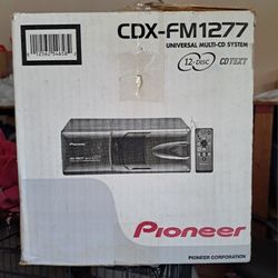 12 Disc Universal Multi-CD Sys. w/remote