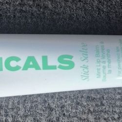 New Topicals Mintvslick Salve Lip Care