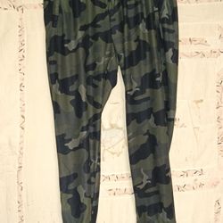Men's Camouflage Men's Jogger Pants Breathe on Brand Large 32-36" Waist