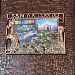 San Antonio Brass-Toned 3D Souvenir Picture Frame • Raised Scenic Detail