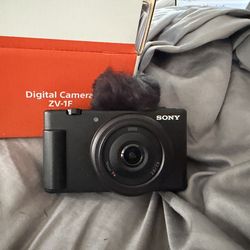 Digital camera zv-1f