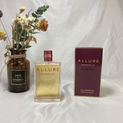 Allure Sensuelle by Chanel Eau de Parfum Spray 100ml