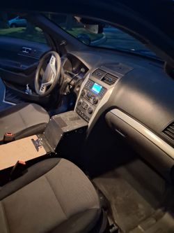 Ford Explorer (police interceptor) low miles, smogged 2014