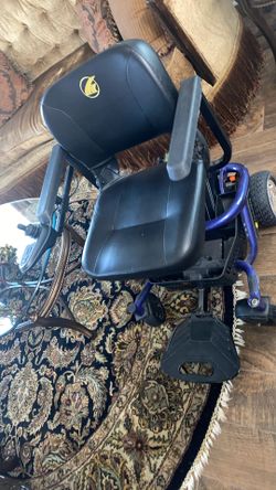 Golden Power Chair