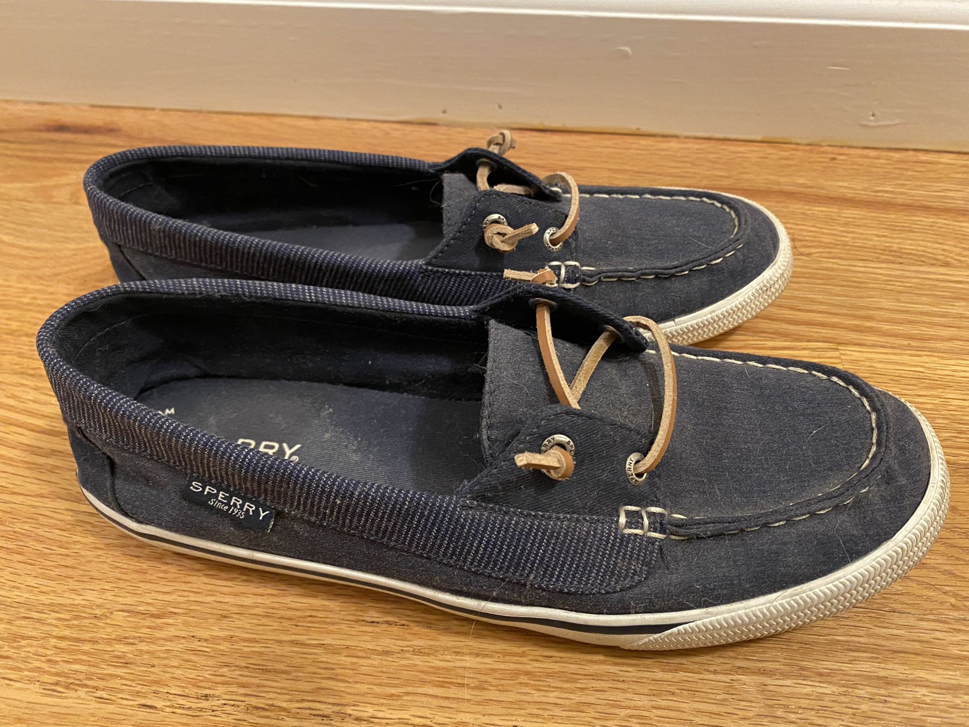 Sperry Women’s Boat Shoes In Navy Blue - Size 10