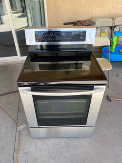 Eléctric stove brand Samsung 60 days of warranty free delivery and installation