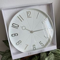 Wall Clock 