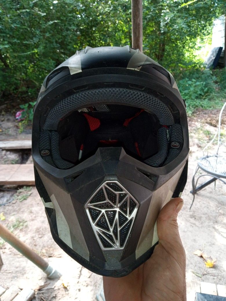 LS2 Racing Helmet