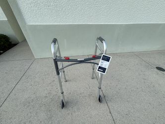Deluxe Folding Walker