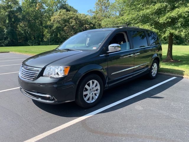 2011 Chrysler Town & Country