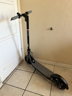 Electric Scooter Segway Ninebot F25/F40 – Extra Tire + Charger