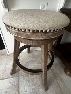 Bar chair