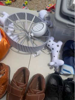 Carousel crib, pumper, cowboy hat