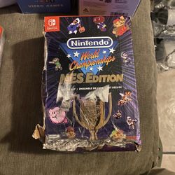 World Championships NES Deluxe Set Edition - Nintendo Switch ( Damage Box Sealed ) 