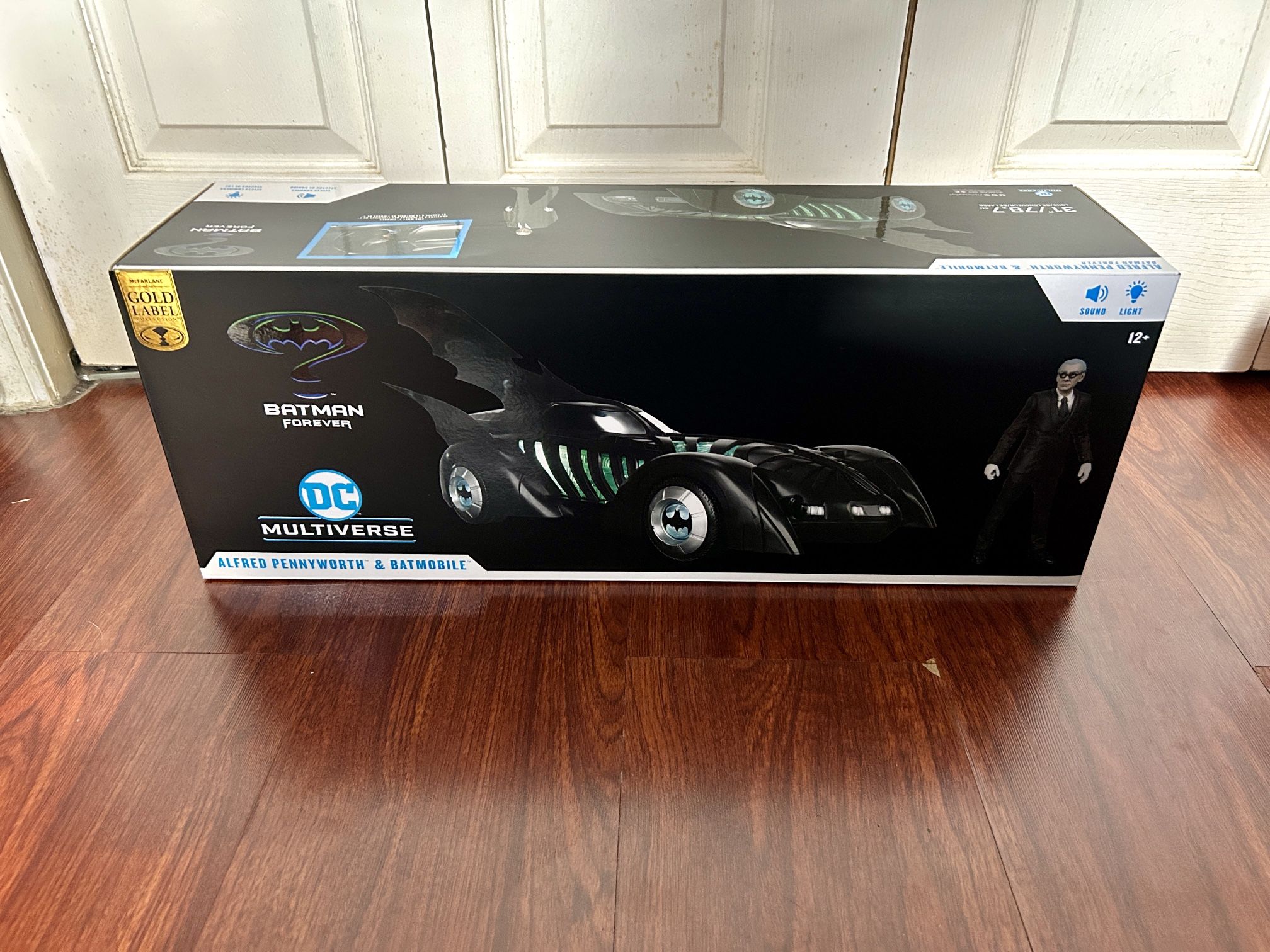 DC Multiverse Batman Forever Vehicle Figure - Alfred & Batmobile Gold Label New
