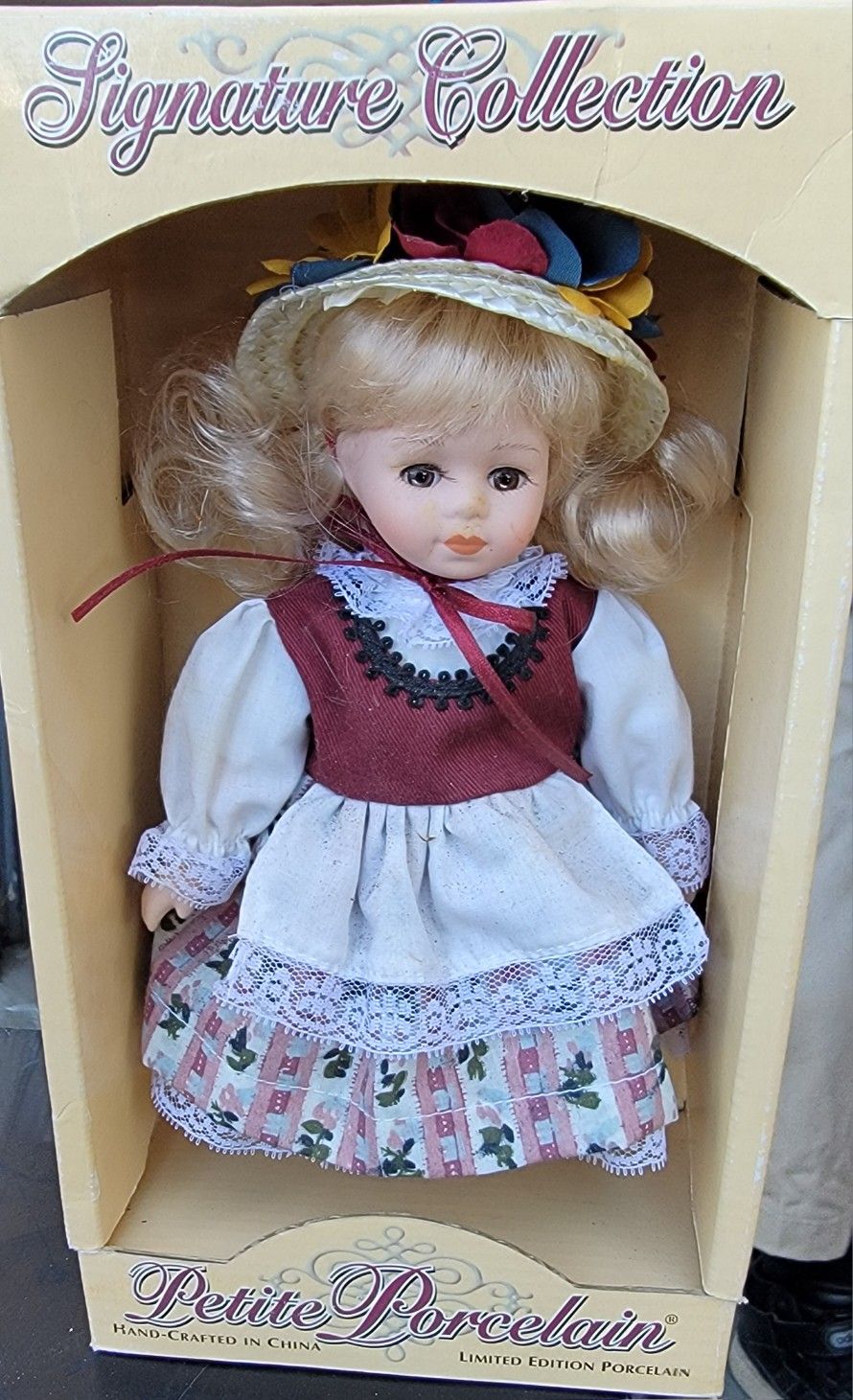 Signature Collection Petite Porcelain