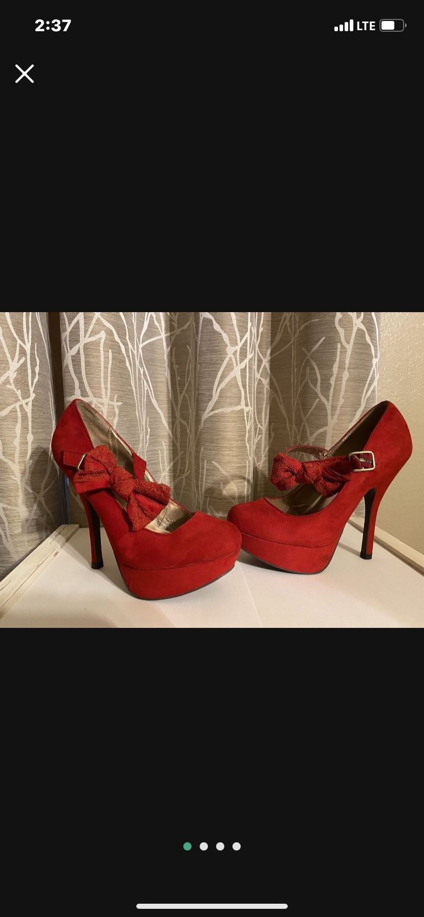 Red high heels, good condition, bow on sides ( size 6 )