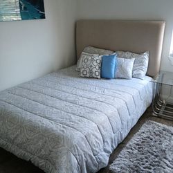 Queen Size Bed With Mattress And Headboard 