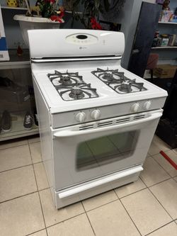 Maytag White Stove 