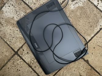 Wacom PTZ 930