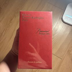 Cologne Baccarat Rouge 540