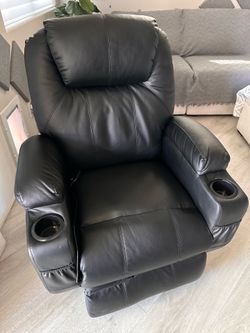 Power Lift Recliner (2 available)