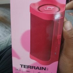 Skullcandy Terrain XL Waterproof Portable Bluetooth Speaker (Pink)