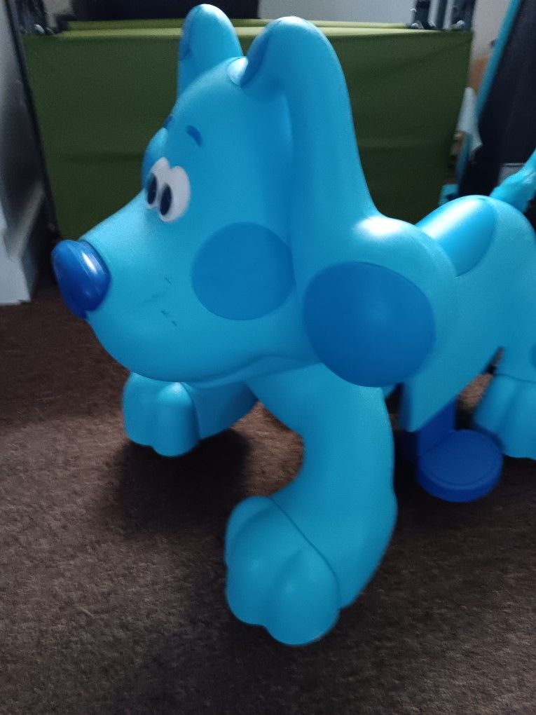 V12 Motorized Blues Clues Ride On Toy/car