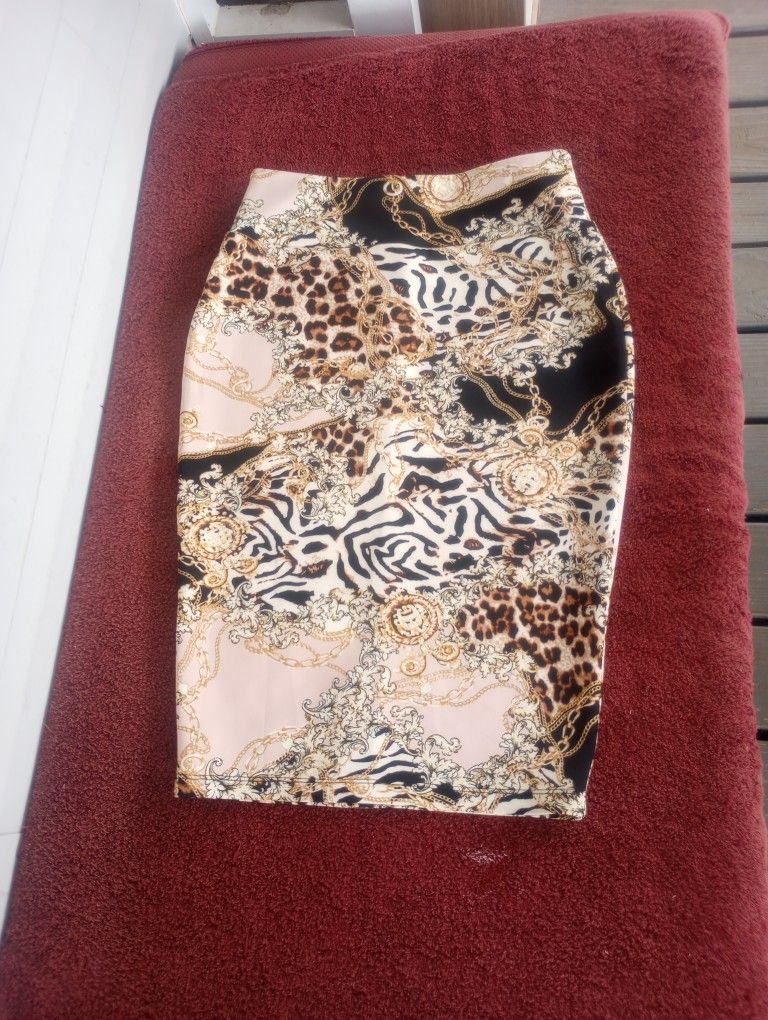 CARMEN MARC VALVO LADIES PULL-ON PENCIL SKIRT-Small