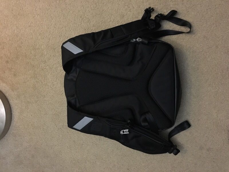 Fūl laptop backpack
