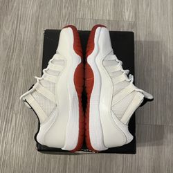 Nike Air Jordan Retro 11 Low White Varsity Red