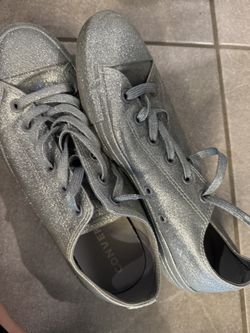 Converse Unisex Chuck Taylor All-Star Lo-Top Silver Glitter Sneakers (Size M8)