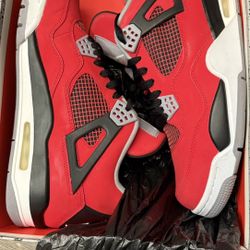 Jordan 4 Retro “Toro Bravo” Size 12M