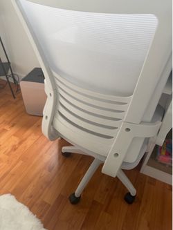 Modern Ergonomic Office Chair – White Mesh