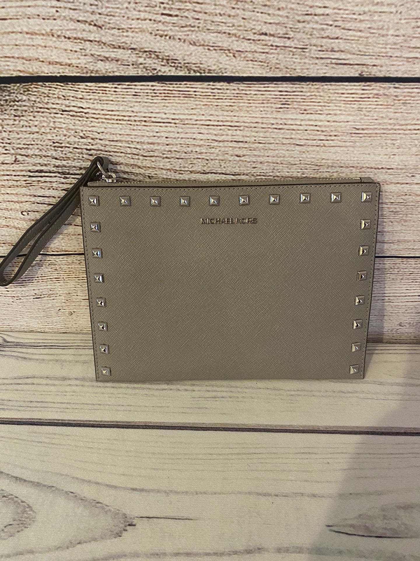 NEW MICHAEL KORS XL WRISLET