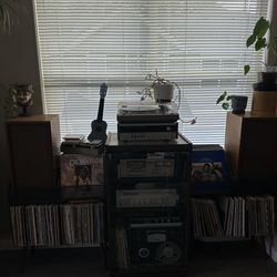 Record jolder and Hifi system